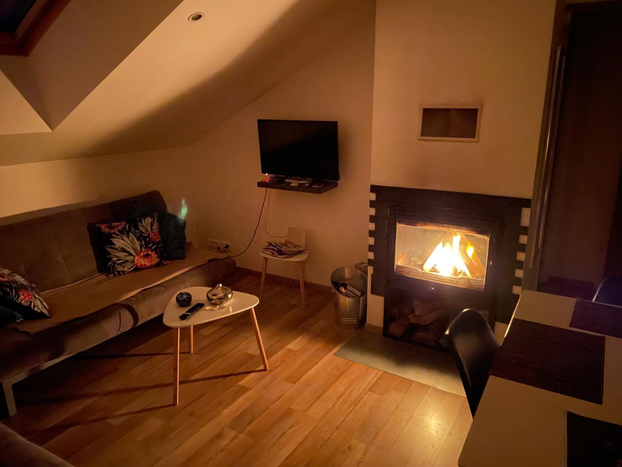 Appart' Terrasse Vue Exceptionnelle 1Er Etage Montbeliard Luaran gambar